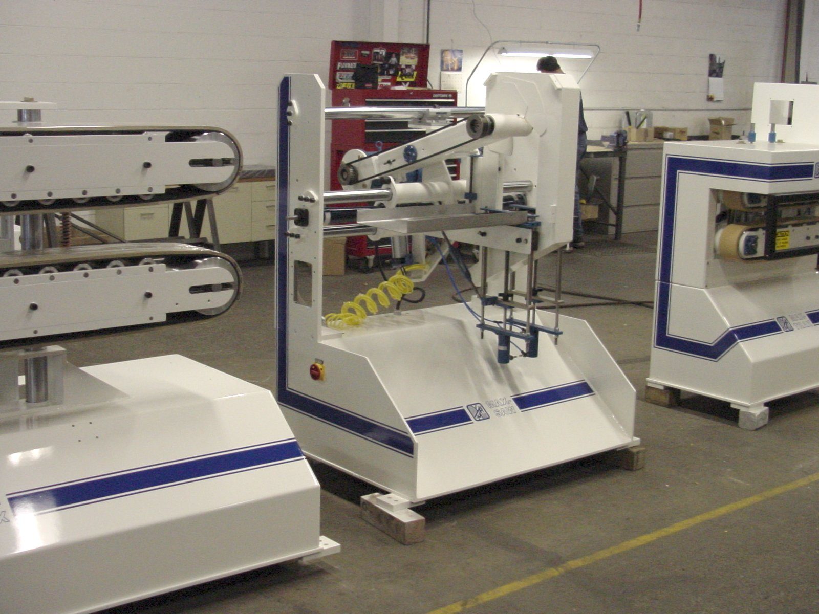 Pullers and auxiliary equipment ready to ship